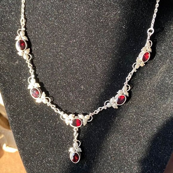 925 silver Garnet earrings and necklace